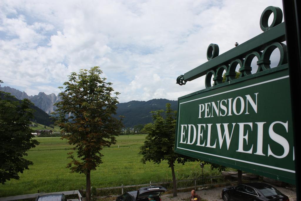 גוסאו Pension Edelweiss Appartement Wimmer מראה חיצוני תמונה
